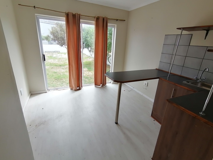 To Let 3 Bedroom Property for Rent in Country Club Western Cape